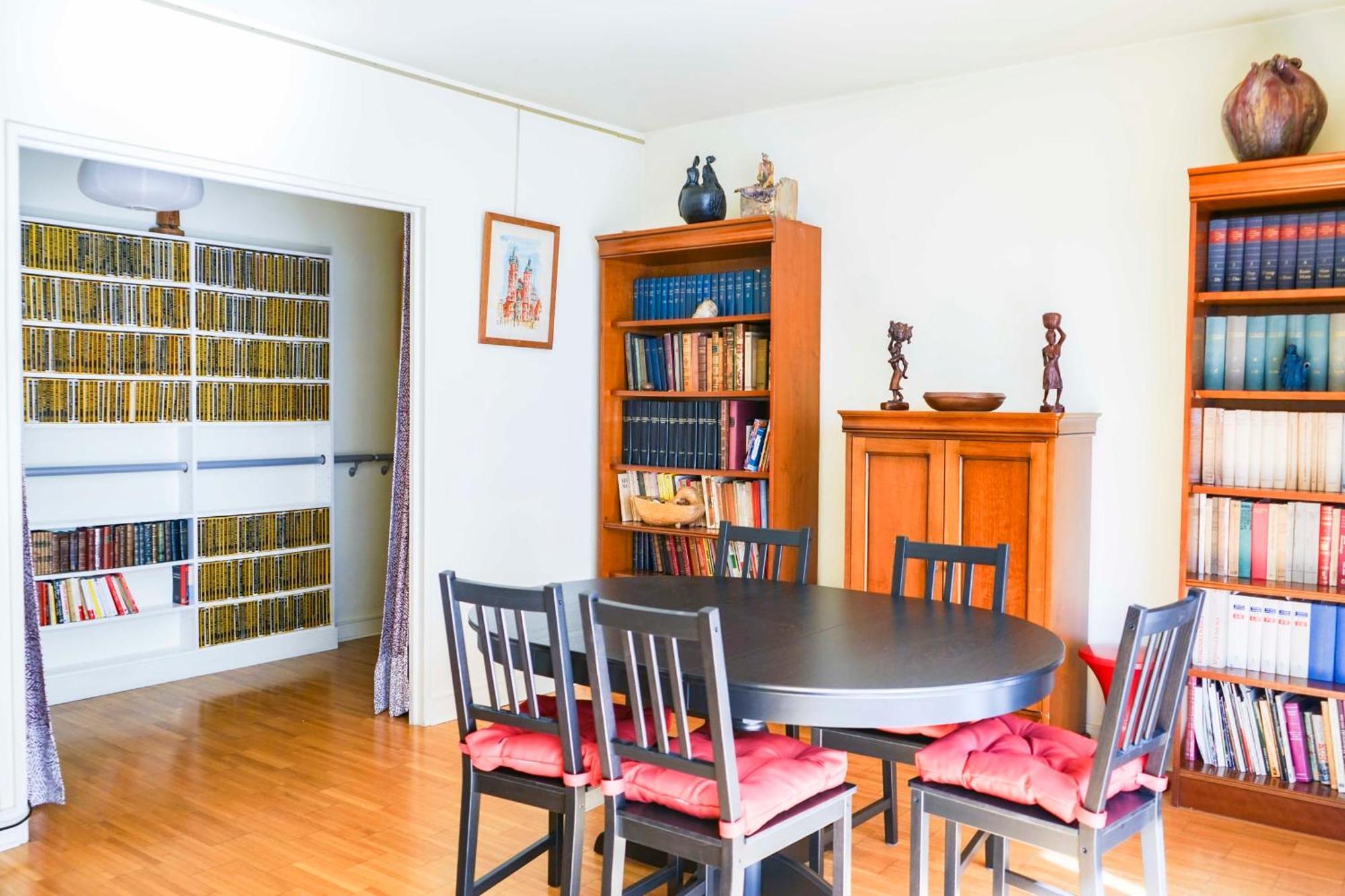 Cozy 58 M Near Butte-aux-cailles